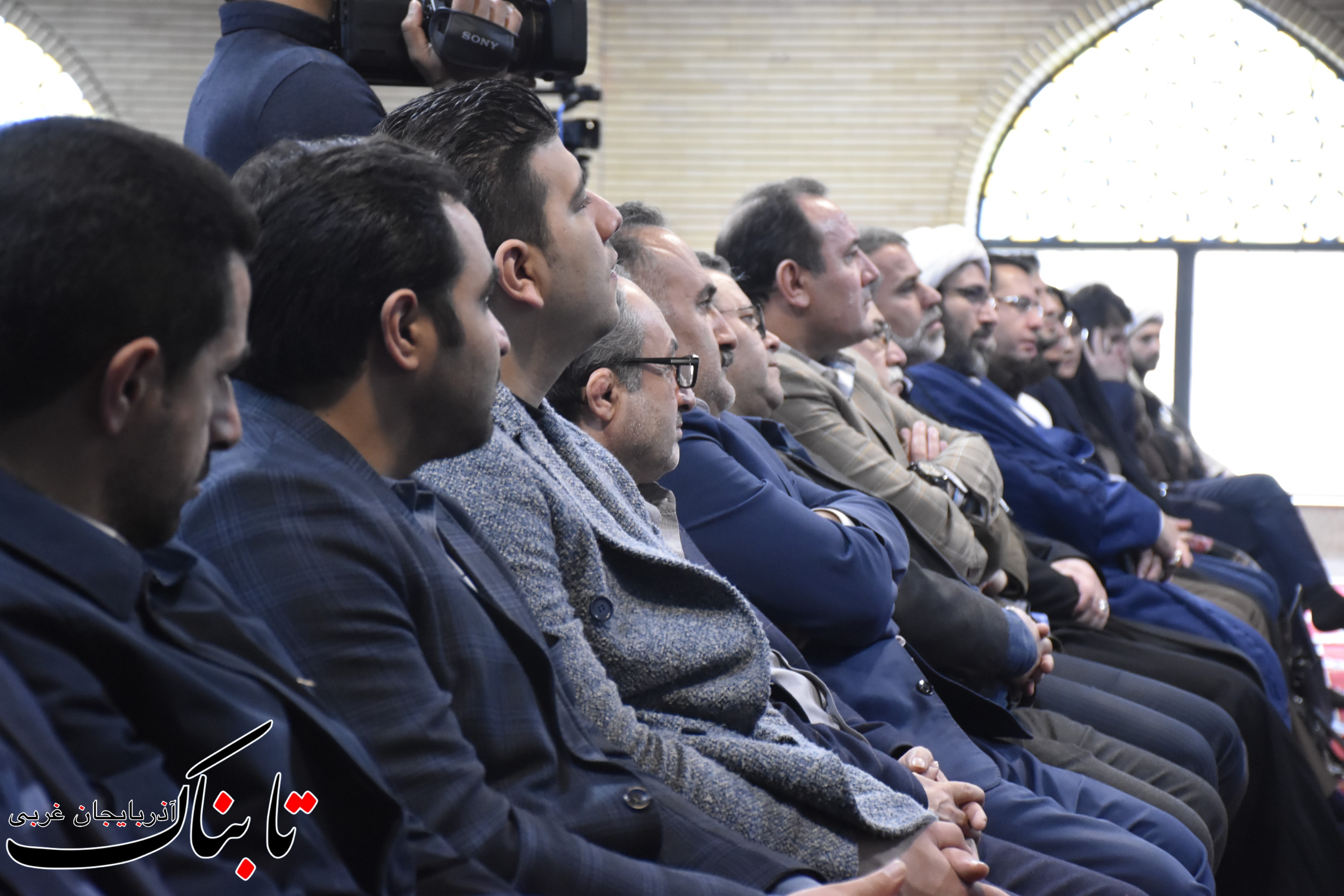 پیروزی انقلاب اسلامی به برکت حضور جوانان بود