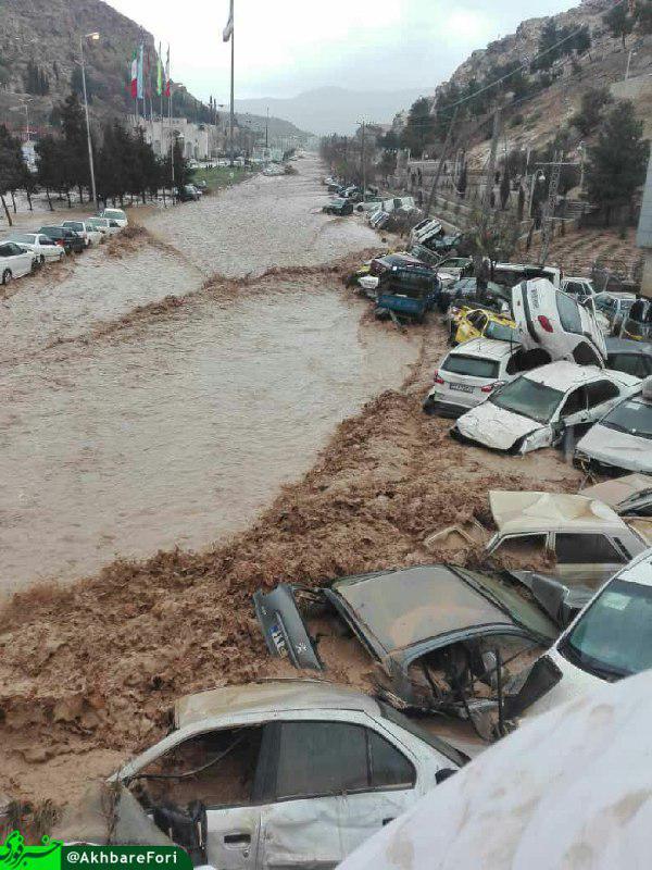 جاری شدن سیلاب در شیراز+فیلم