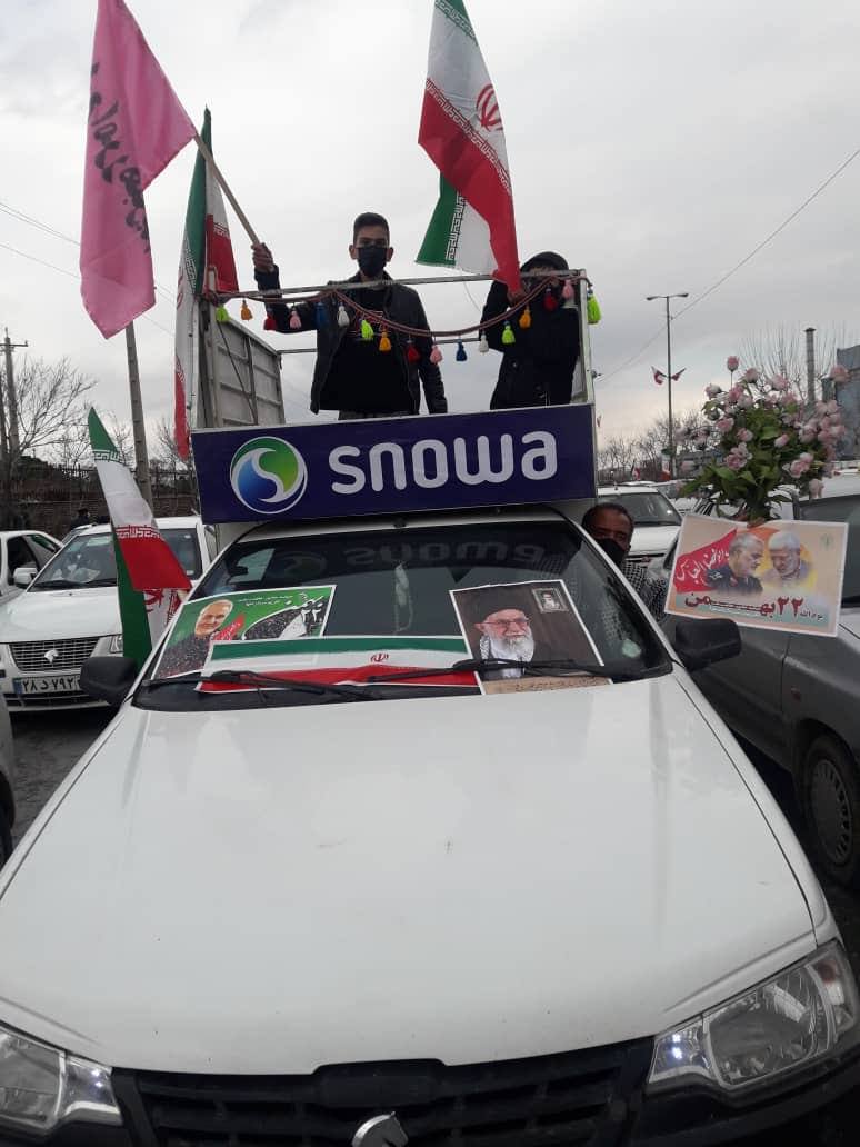 حماسه مردم اراک در راهپیمایی خودرویی وموتوری ۲۲ بهمن