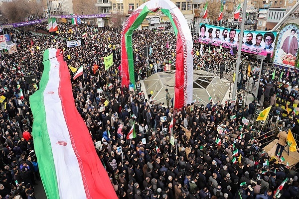 تشریح برنامه&zwnj;های راهپیمایی یوم الله ۲۲ بهمن در تبریز/ سخنرانی رئیس بنیاد شهید و امور ایثارگران در جشن انقلاب